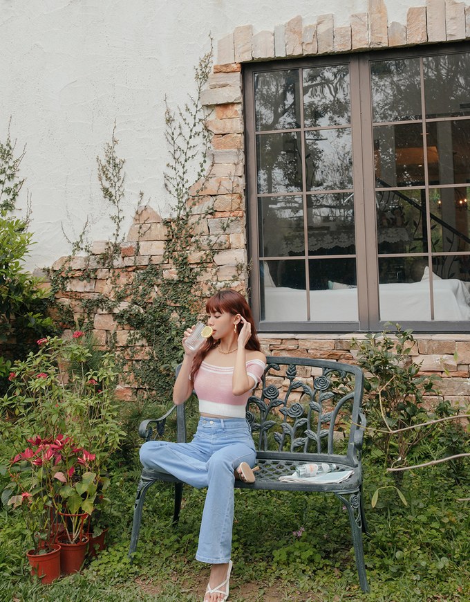 Off Shoulder Knit Crop Top