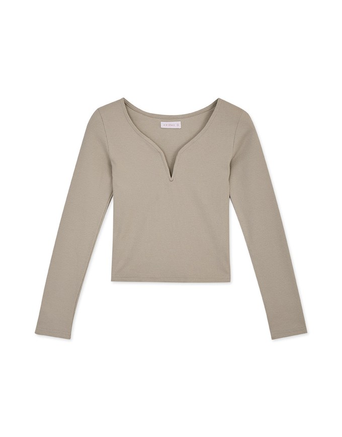 Small V Low-Cut Long-Sleeved Knit Top