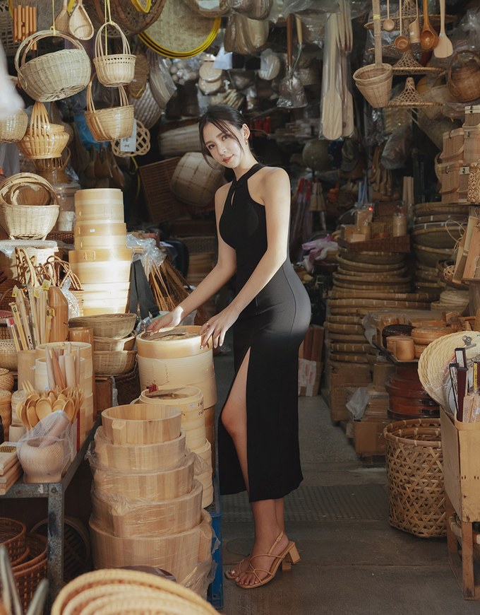 【Elecher's Design】Qipao DRESS Halter Cheongsam Maxi Dress with Slit and Bra Padded (with padding)