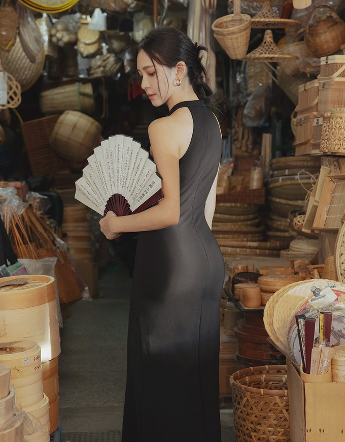 【Elecher's Design】Qipao DRESS Halter Cheongsam Maxi Dress with Slit and Bra Padded (with padding)