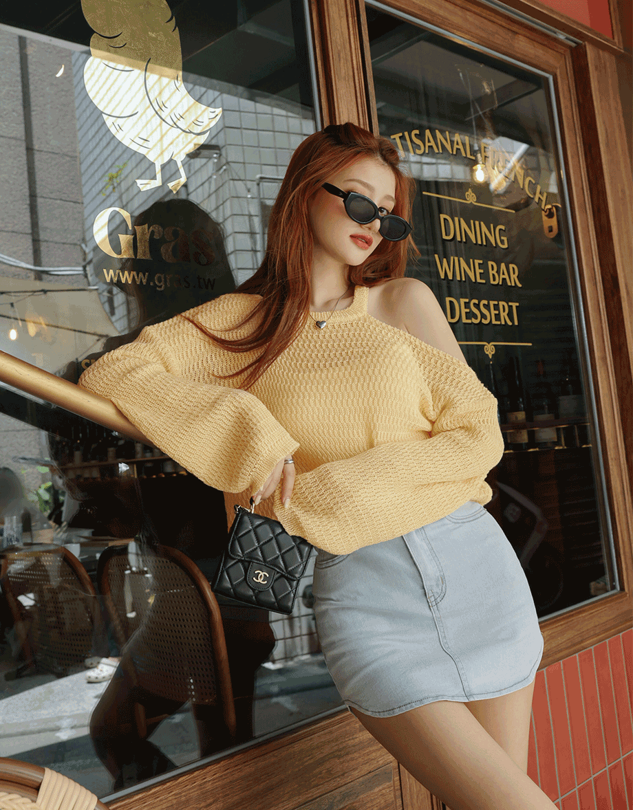 Off Shoulder Knit Long Sleeved Top