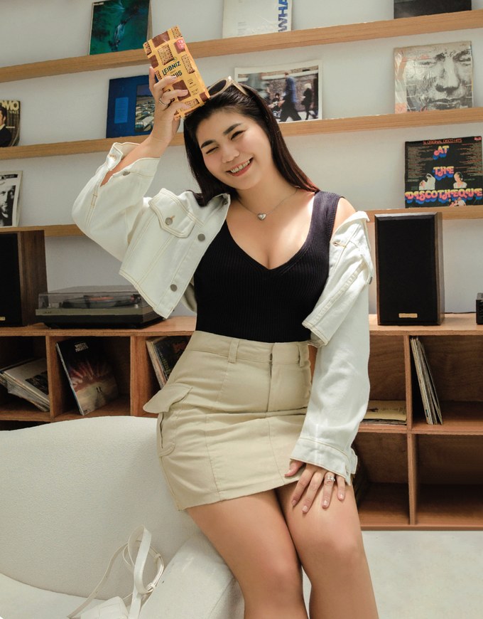 Wide Shoulder Striped Knit Vest