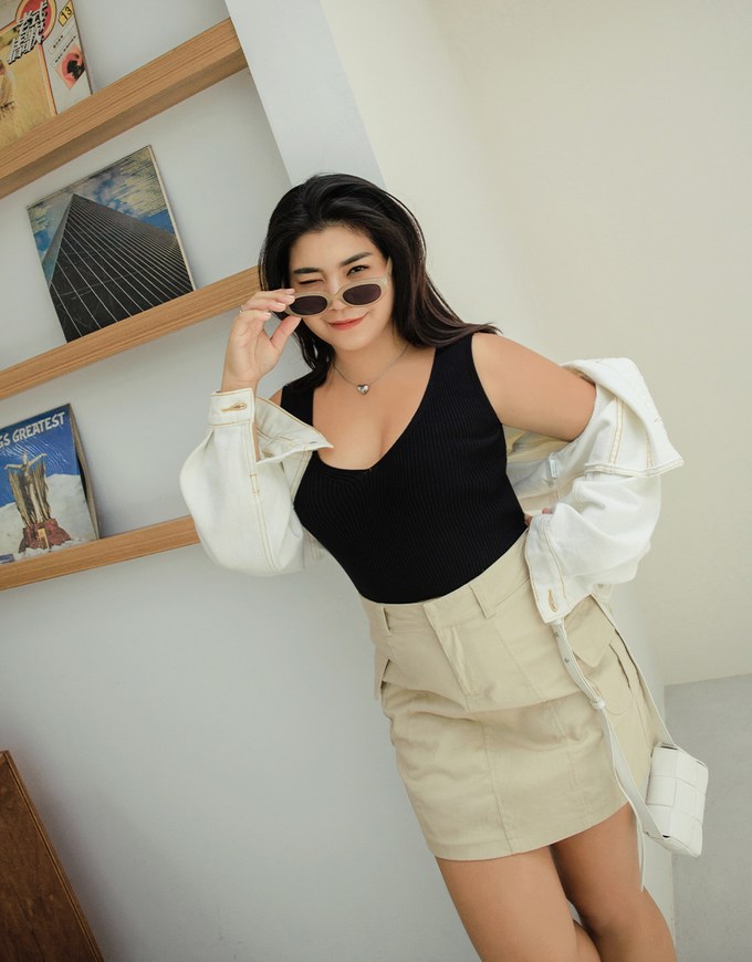 Wide Shoulder Striped Knit Vest