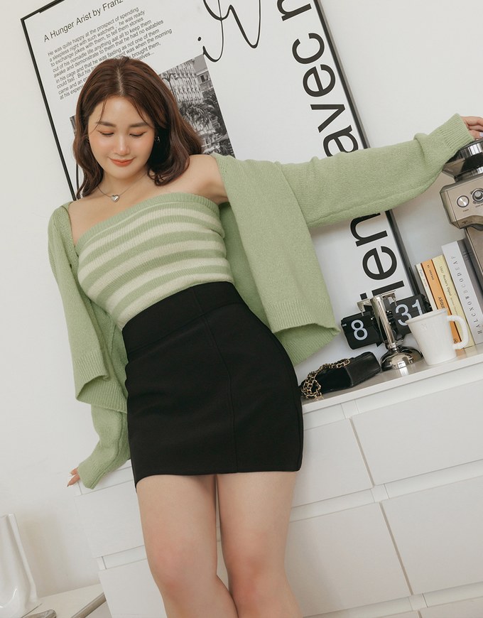 Set Wear With Knit Tube Top & Cardigan