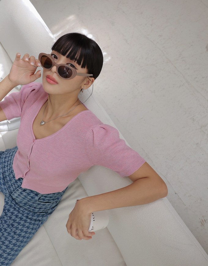 Sweet Puffy Sleeves Knit Top