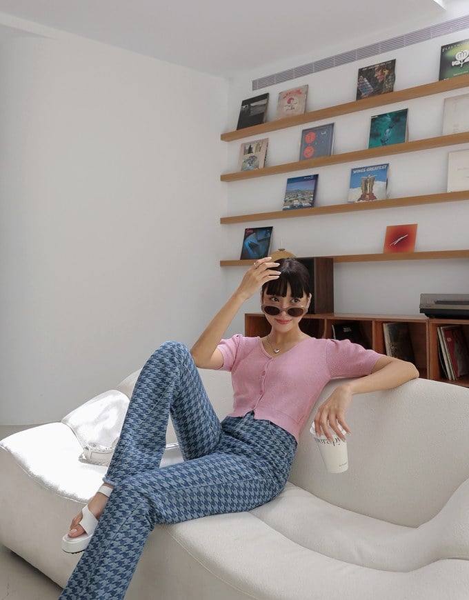Sweet Puffy Sleeves Knit Top
