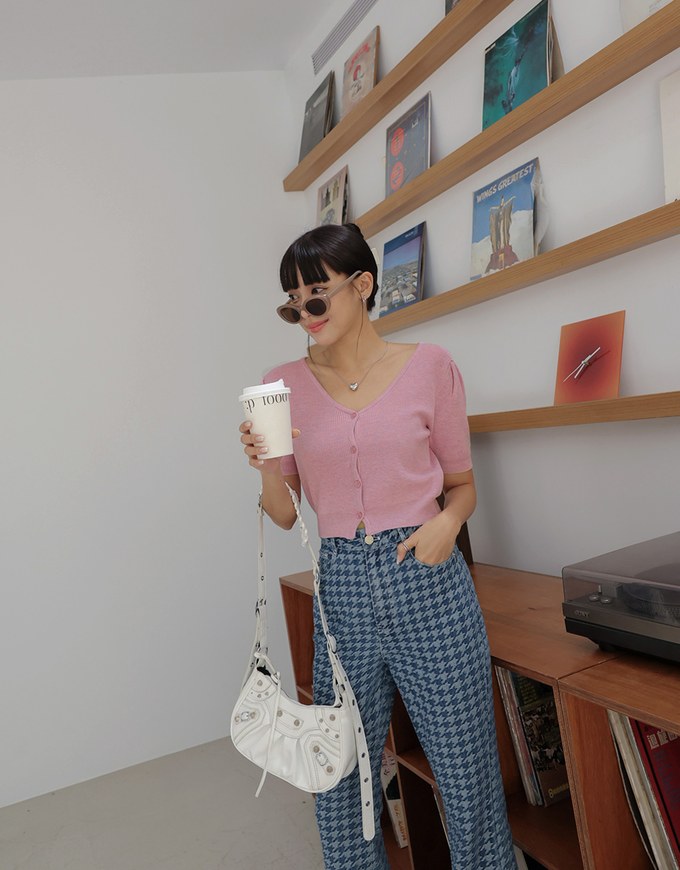 Sweet Puffy Sleeves Knit Top