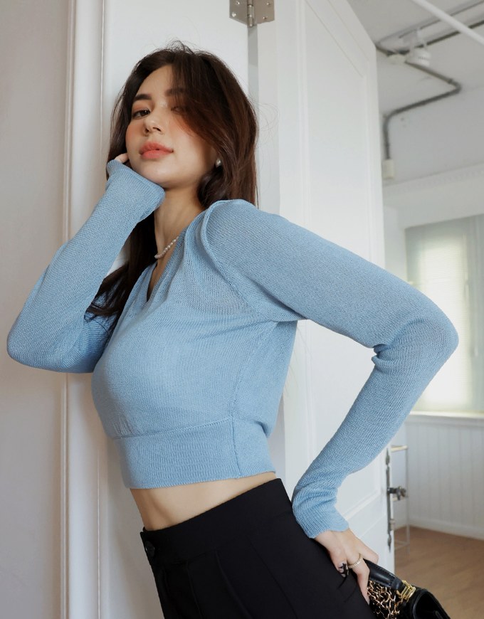 V Neck Knit Long Sleeve Top