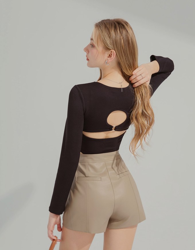 Plain Hollow Round Neck Top (with padding)