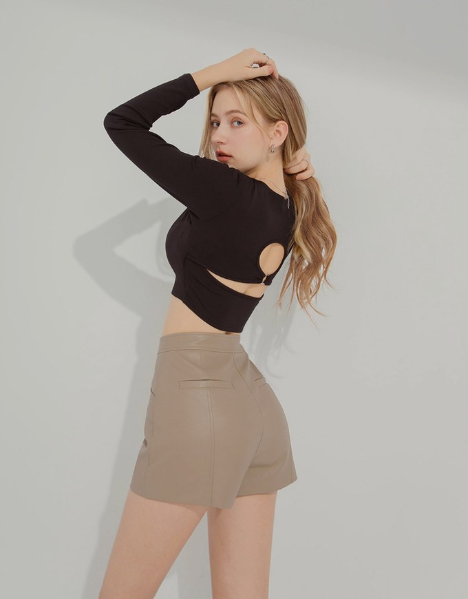 Plain Hollow Round Neck Top (with padding)