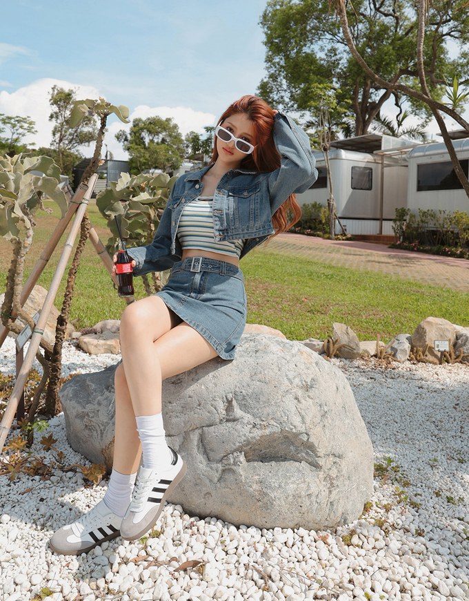 Sleek Denim Jeans Cropped Top Blazer Jacket