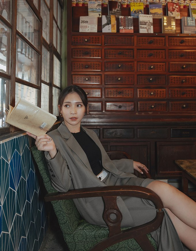 Ready Stock【Elecher's Design】Casual Loose Long Suit Blazer Jacket (With Shoulder Pads)