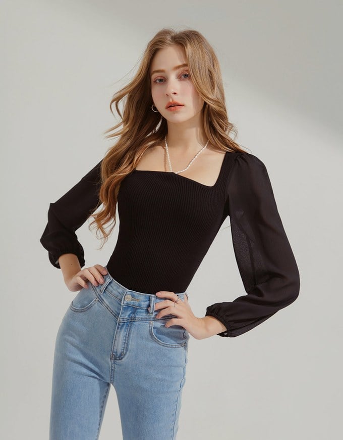 Pearl Chain Halter Neck Panel Knit Top