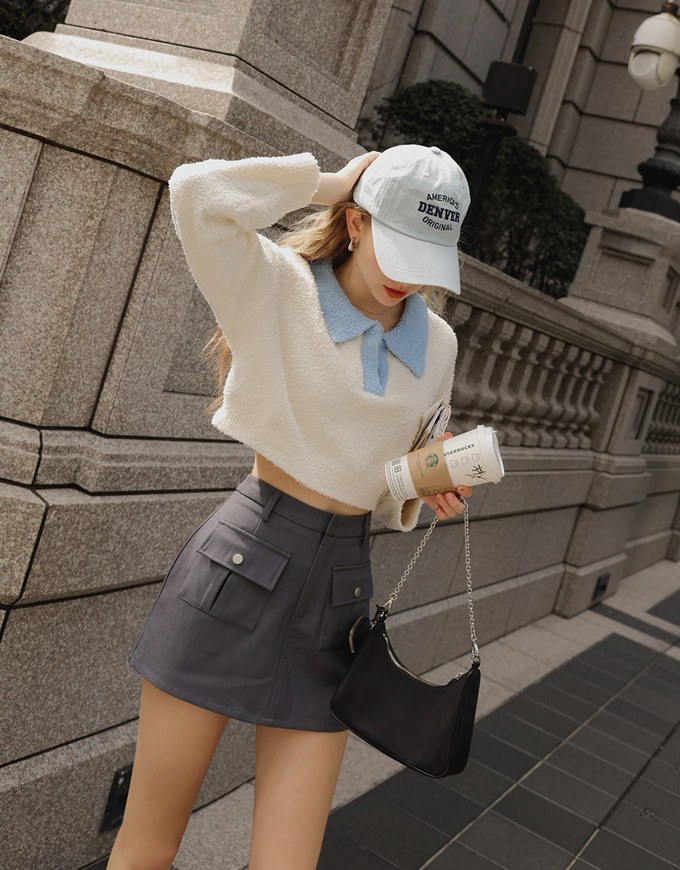Contrast Lapel Knit Top