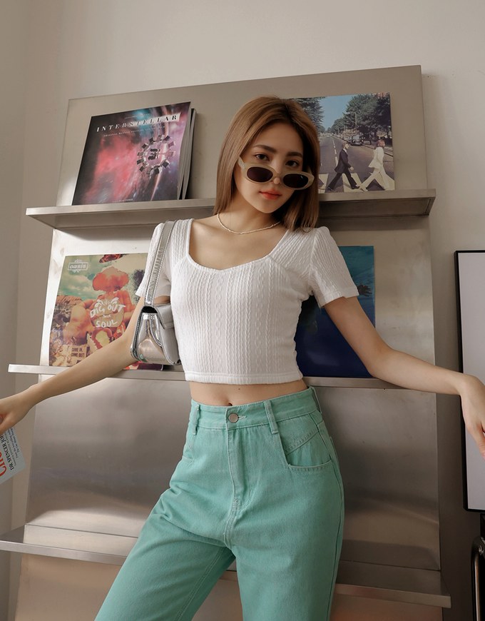Sweetheart Neck Textured Short Sleeve Top