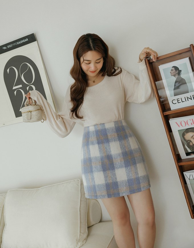 Plush Large Plaid Slit Skirt