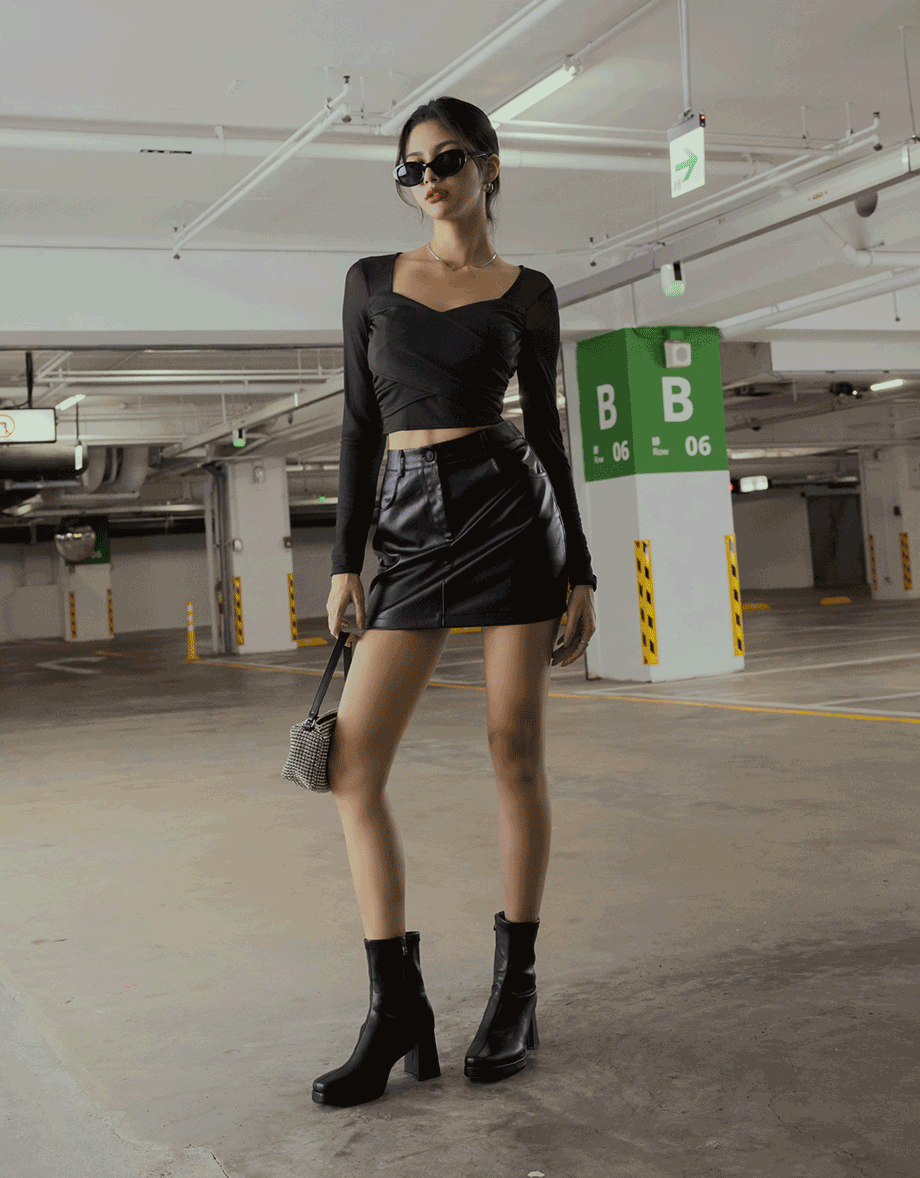 Stylish Bright Faux Leather Skirt