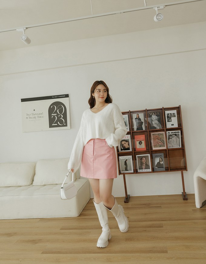 Stylish Bright Faux Leather Skirt
