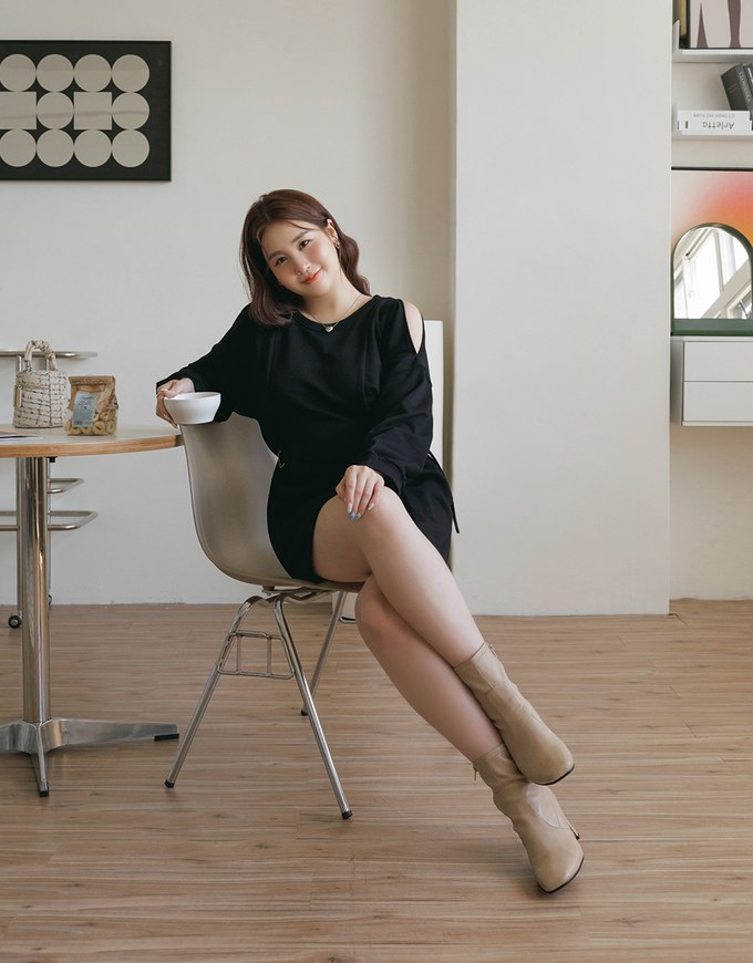 Hollow Shoulder Side Button Cottom Mini Dress