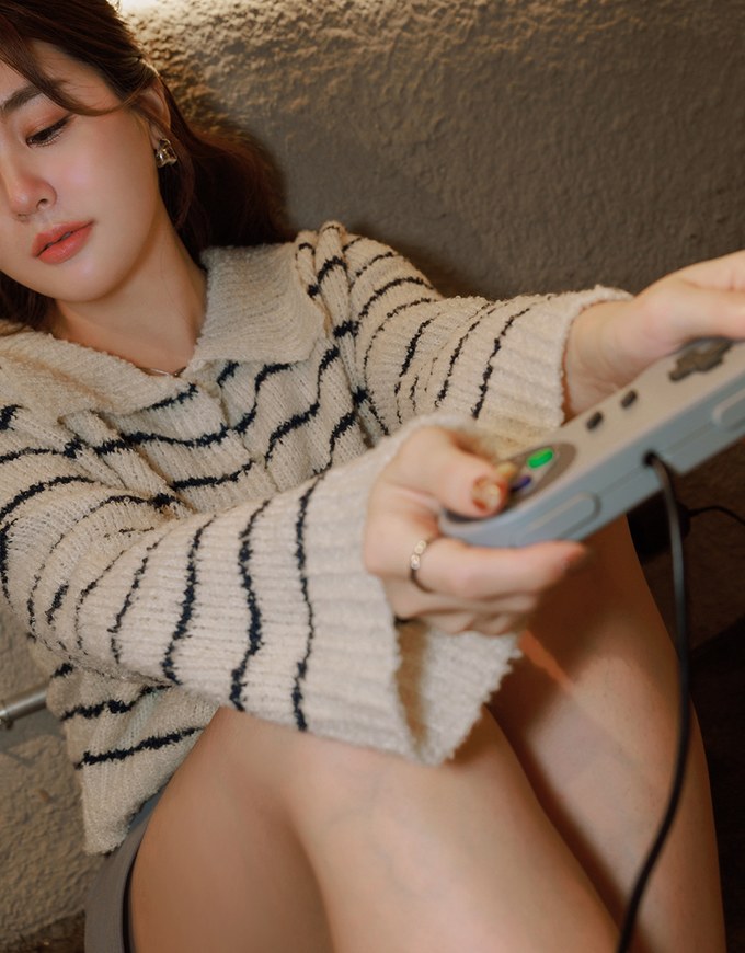 Lapel Line Knit Top