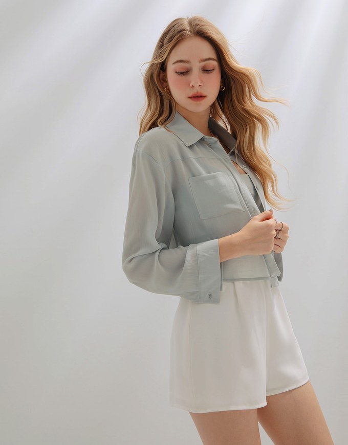 Wrinkled Sheer Double-Pocket Collar Blouse