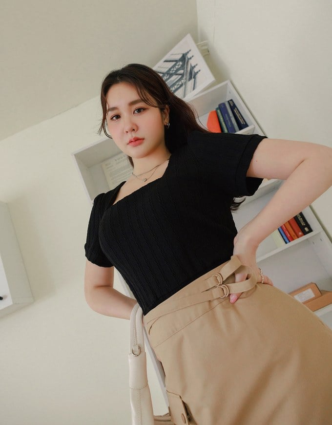 Texture Square Neckline Puff Sleeve Top