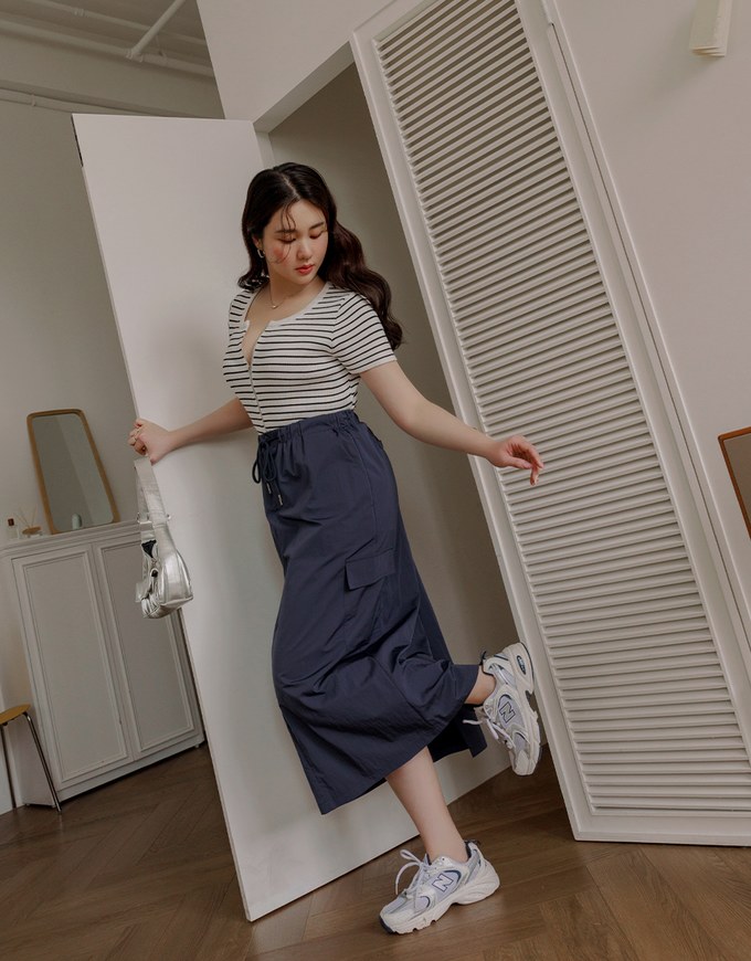 Drawstring Back Slit Long Skirts