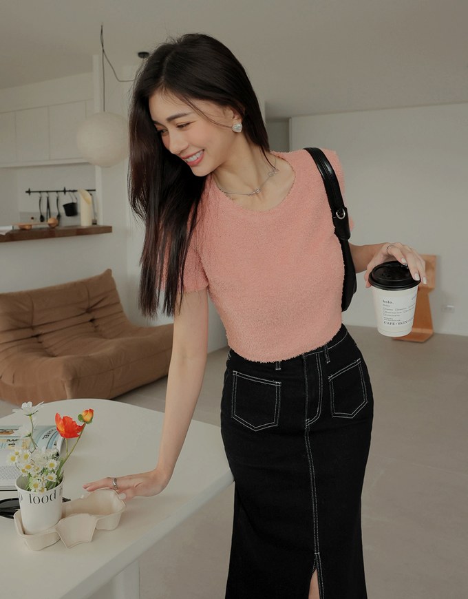 Textured Round Neck Knit Top