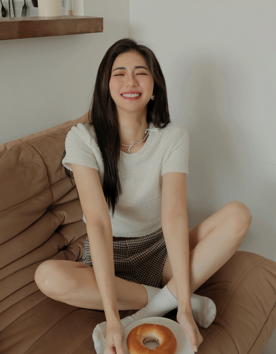 Textured Round Neck Knit Top