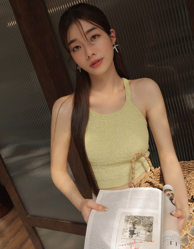 Off-Shoulder Mixed Color Woolen Vest (With Padding)