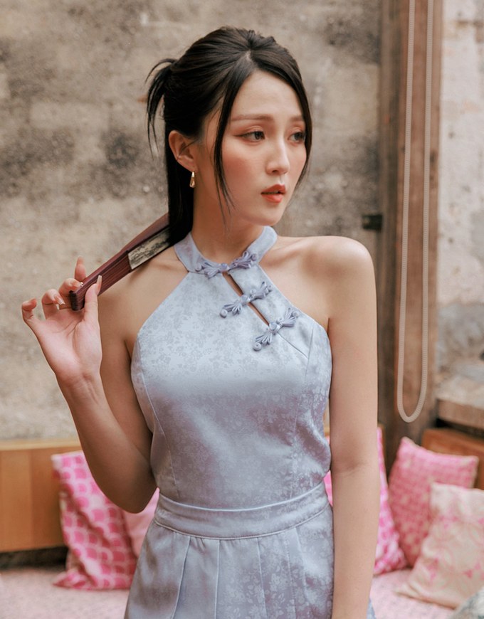 【HXA Design】 Satin Floral Embroidery Halter Cheongsam Qipao Top H02