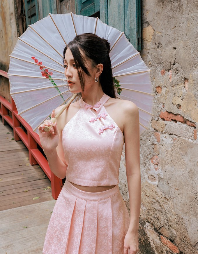 【HXA Design】 Satin Floral Embroidery Halter Cheongsam Qipao Top H02