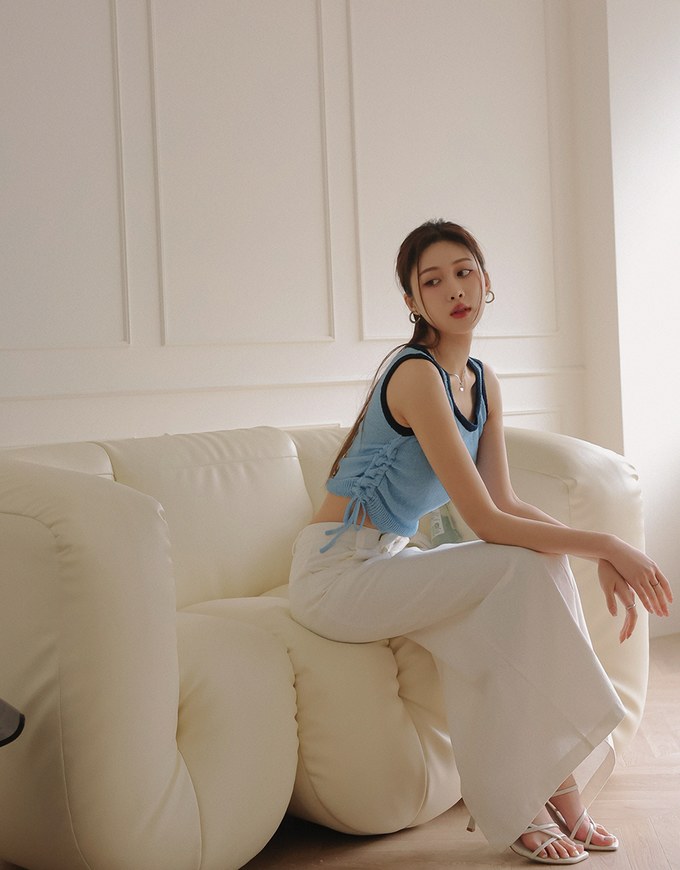 Contrast Side Ruched Knit Tank Top