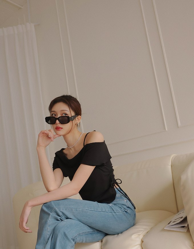Cut Out Shoulder Ruched Ruffle Knit Top