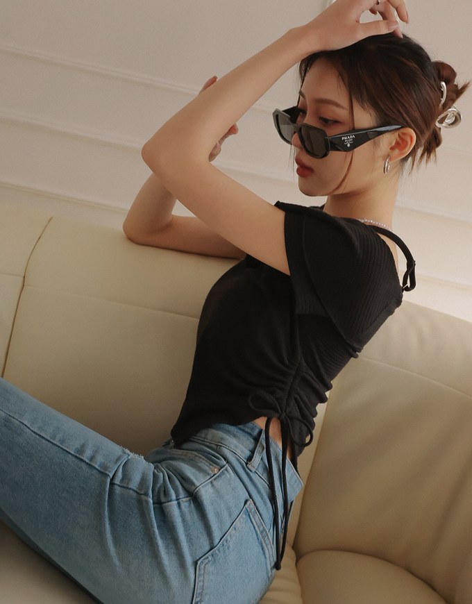 Cut Out Shoulder Ruched Ruffle Knit Top