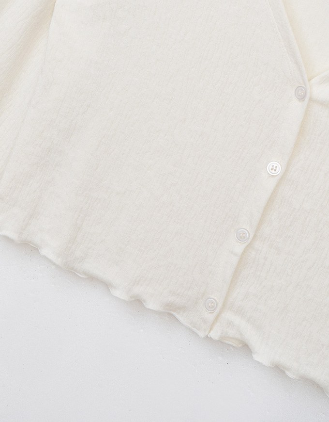 【HXA Design】Embossed Ruffle Trimmed Button Up Top H06