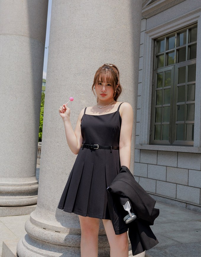 Preppy Style Pleated Cami Mini Dress Made of Suit Fabric (With Belt)