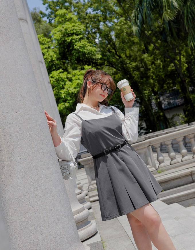 Preppy Style Pleated Cami Mini Dress Made of Suit Fabric (With Belt)