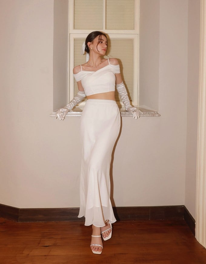 Off Shoulder Cross Draped Detail Padded Cropped Top