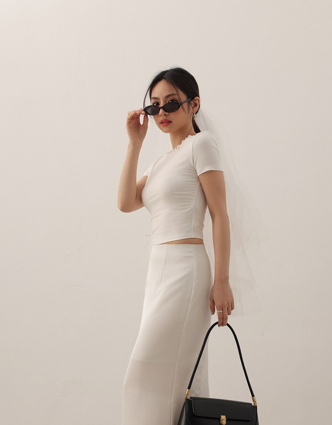 Basic Soft Ribbed Knit Fitted Crop Top with Lettuce Trim
