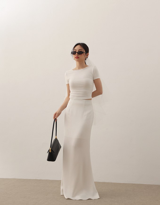 Basic Soft Ribbed Knit Fitted Crop Top with Lettuce Trim