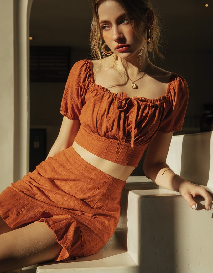 Textured Puff Sleeve Crop Top And Asymmetrical Ruffle Mini Skirt Set Wear (2-Way Wearable Design)