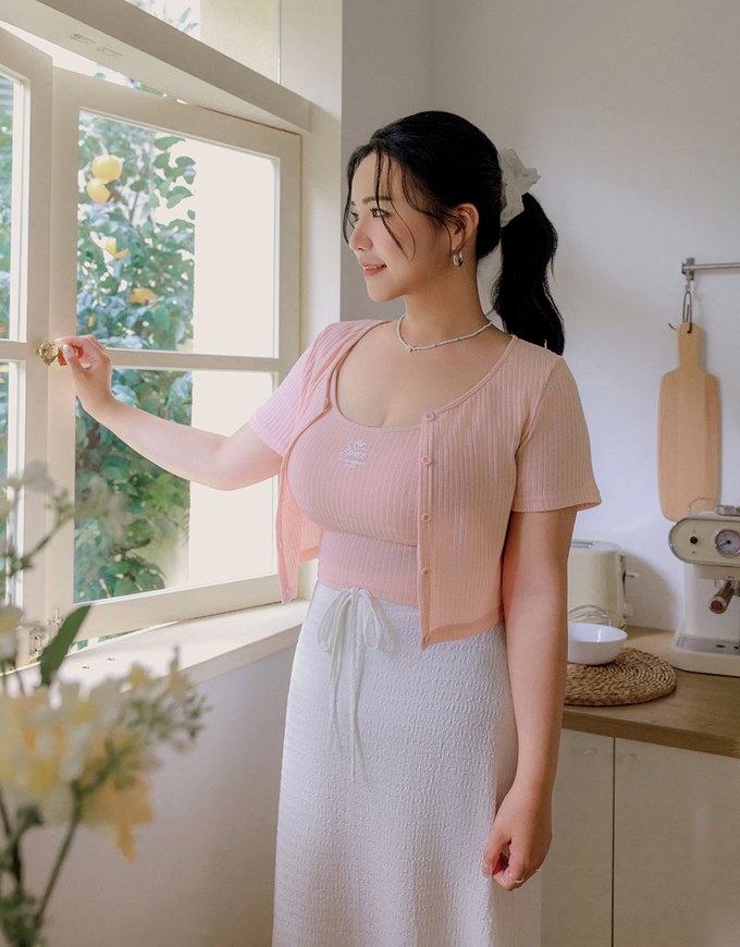 Short Sleeve Buttoned Knit Cardigan And AIR SPACE Logo Embroidered Ribbed Cami Padded Crop Top Set Wear