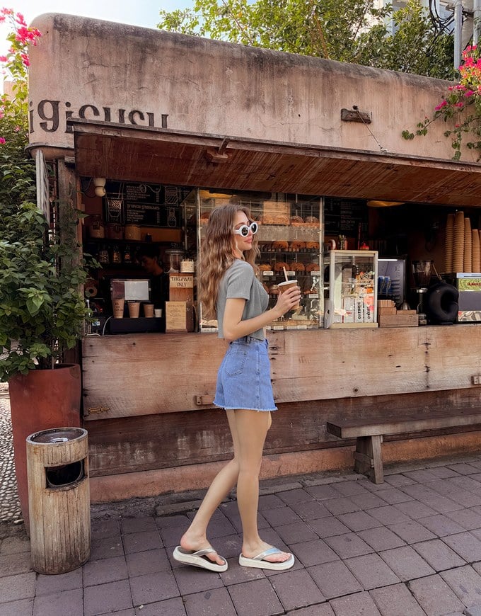 Short Sleeve Buttoned Knit Cardigan And AIR SPACE Logo Embroidered Ribbed Cami Padded Crop Top Set Wear