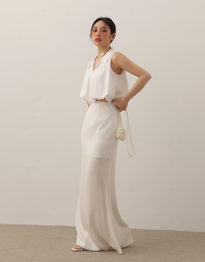 Sleeveless Bubble Hem Top With Collar Detail