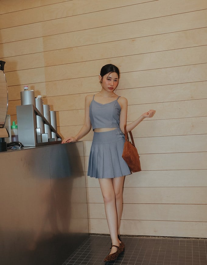 High Waist Pleated A Line Mini Skirt with Double Side Buckle