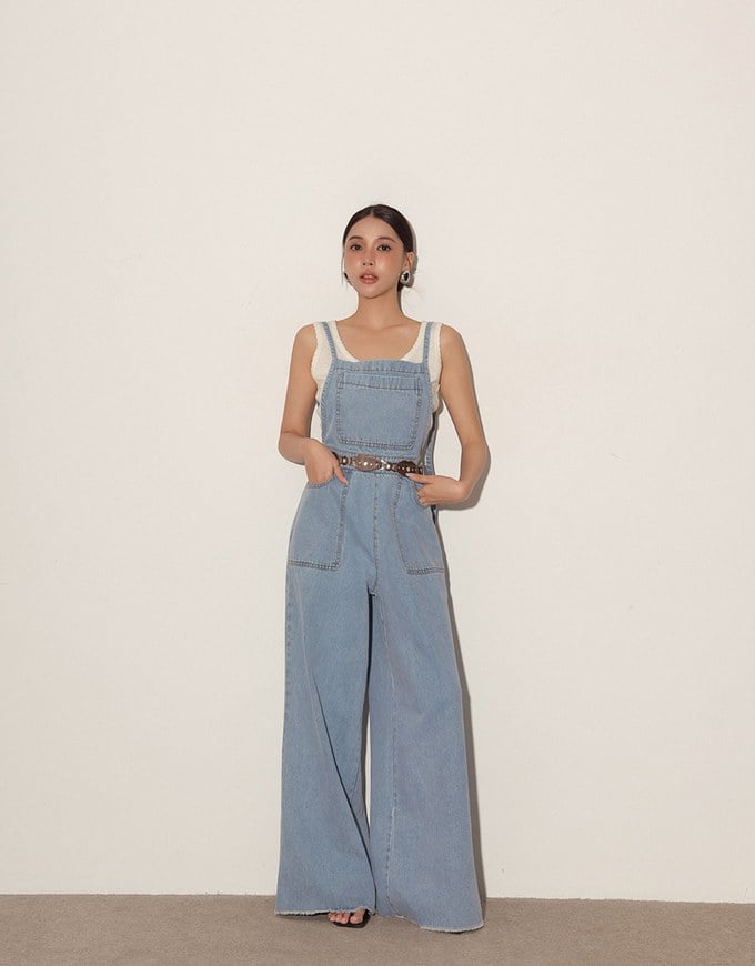 Heart Patterned Stitch Cropped Sleeveless Knit Vest Top