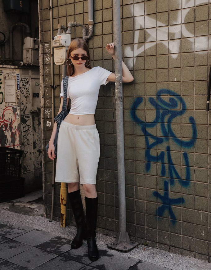 Basic Low Back Padded Crop Short Sleeve Top