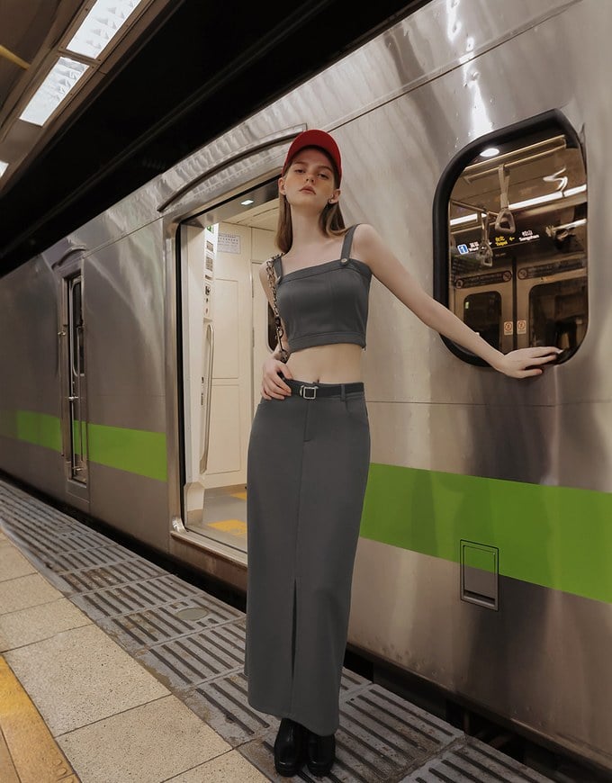 Minimalist High Waisted Front Slit Maxi Skirt (with Belt)