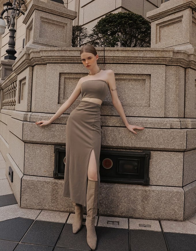 2 Way Strapless Padded Tube Maxi Dress with Zipper Cut Out Waist